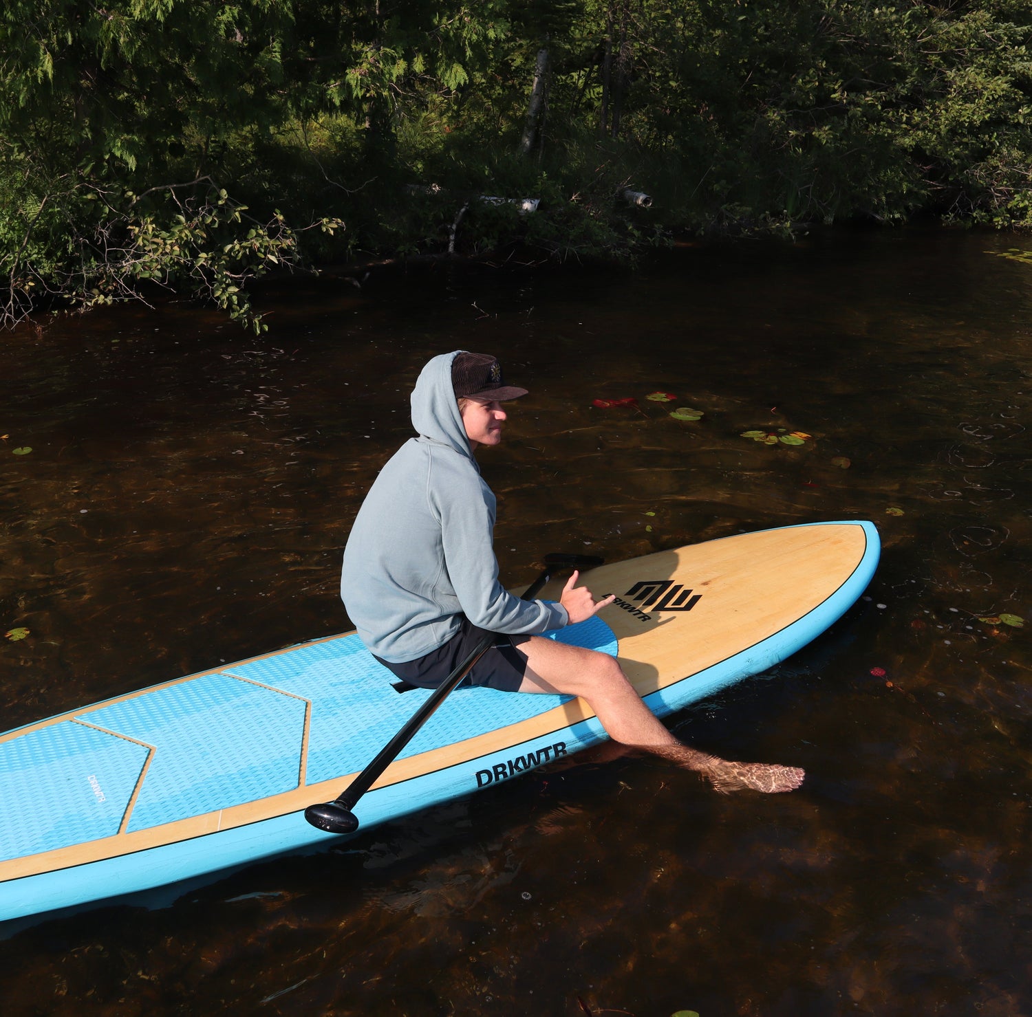 STAND UP PADDLES - SUPS