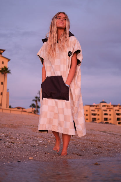 CHECKER PONCHO TOWEL